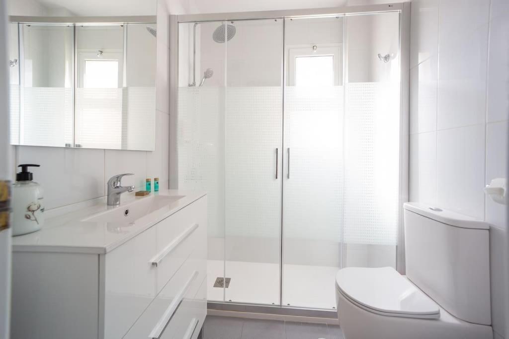 Central And Beautiful Apartment - Free Parking Malaga Exterior photo