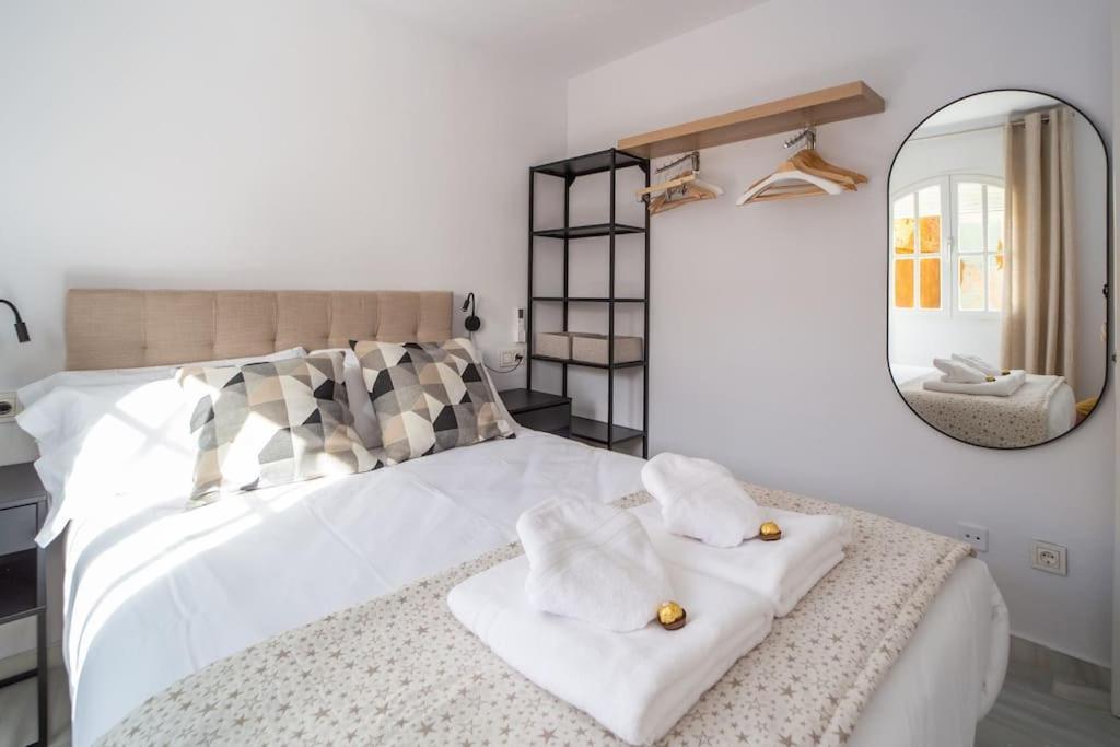 Central And Beautiful Apartment - Free Parking Malaga Exterior photo